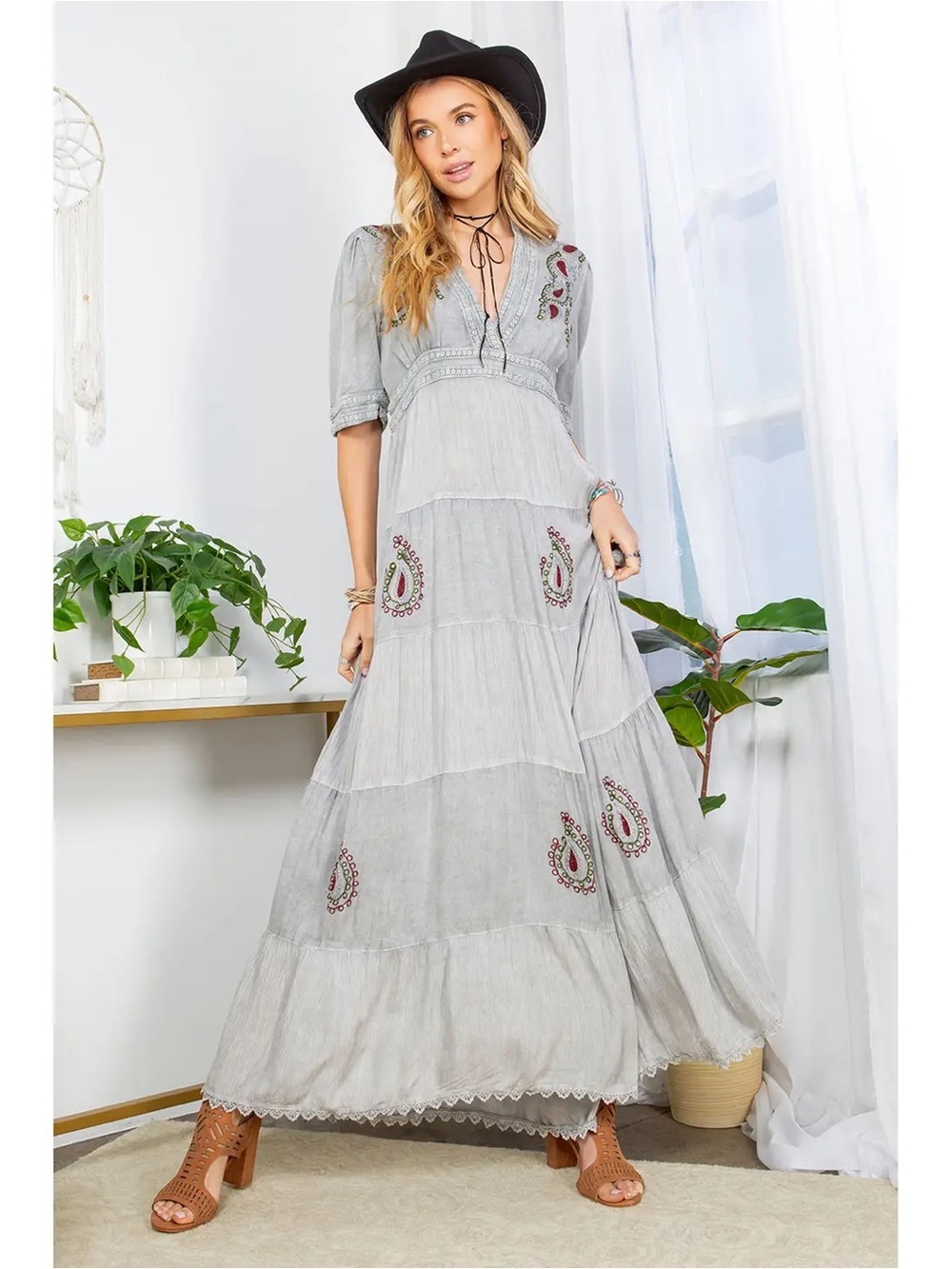 NWT Young Threads Boho Embroidered Maxi Dress
